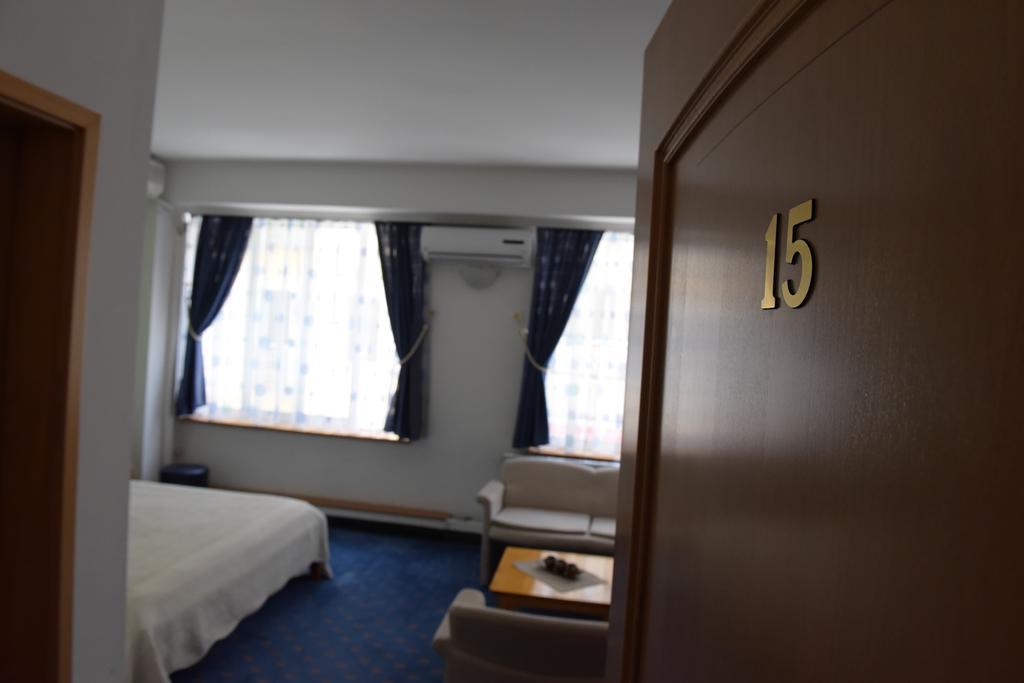 Hotel Residence Inn สโกเปีย ภายนอก รูปภาพ